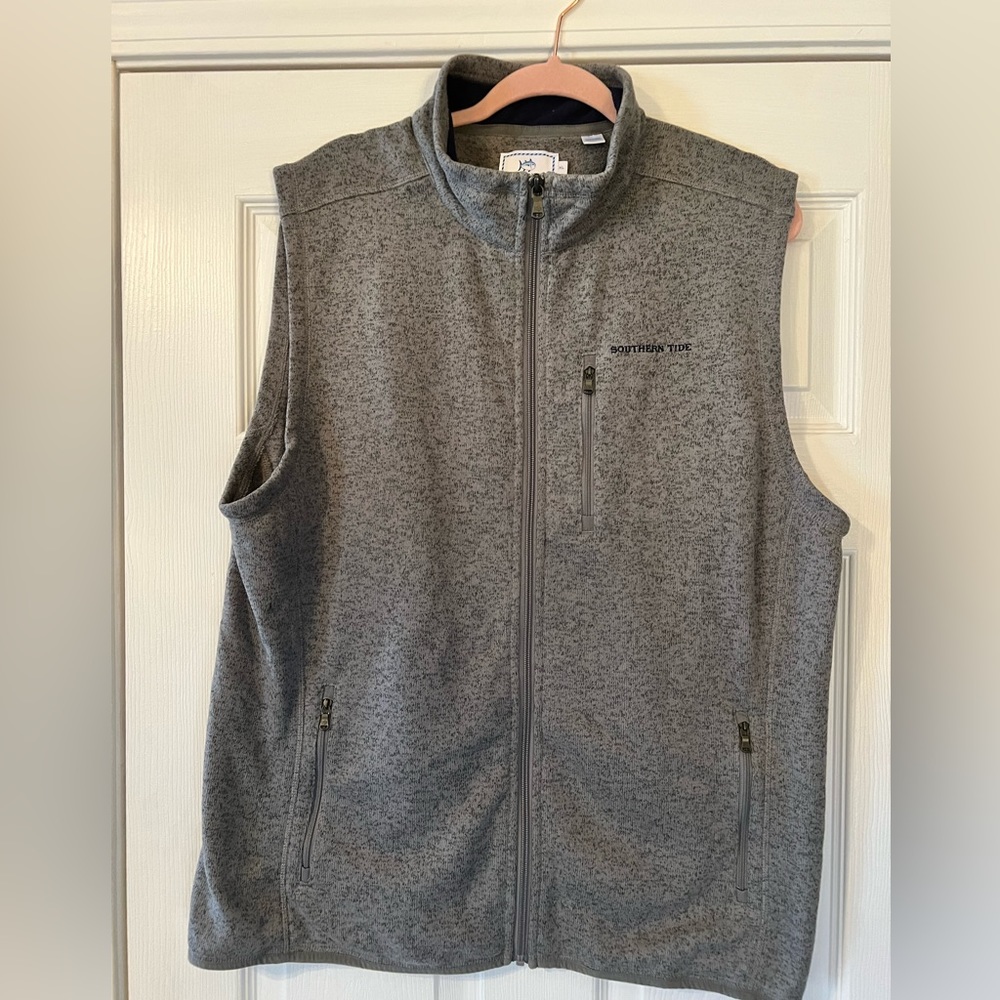 EUC Southern Tide gray (grey) vest XL